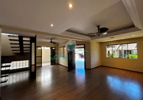 Foto 1 de Casa de Condomínio com 3 Quartos à venda, 233m² em Riviera Fluminense, Macaé