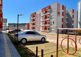 Apartamento na Avenida Ferroviária, 2, Vila Formosa em Anápolis, por R$  258.614 - Viva Real