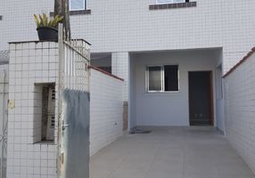 Foto 1 de Casa com 2 Quartos para alugar, 100m² em Macuco, Santos
