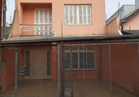 Foto 1 de Casa com 4 Quartos para alugar, 180m² em Floresta, Porto Alegre