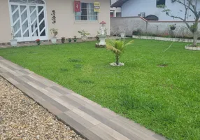 Foto 1 de Casa com 2 Quartos à venda, 80m² em Guanabara, Joinville