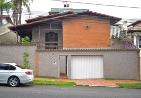 Foto 1 de Casa com 6 Quartos à venda, 365m² em Belvedere, Belo Horizonte