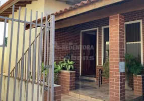 Foto 1 de Casa com 3 Quartos à venda, 232m² em , Guapiaçu