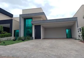 Foto 1 de Casa de Condomínio com 3 Quartos à venda, 360m² em Morada do Lago, Trindade