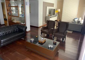 Foto 1 de Apartamento com 4 Quartos à venda, 272m² em Centro, Pelotas