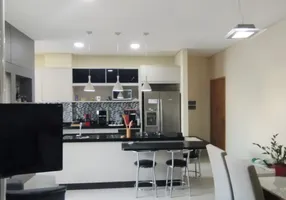 Foto 1 de Apartamento com 2 Quartos à venda, 88m² em Vila Machado , Jacareí