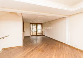Foto 1 de Casa de Condomínio com 3 Quartos para alugar, 233m² em Ipanema, Porto Alegre