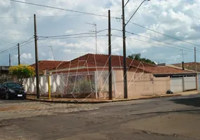 Foto 1 de Casa com 3 Quartos à venda, 149m² em Vila Santana, Araraquara