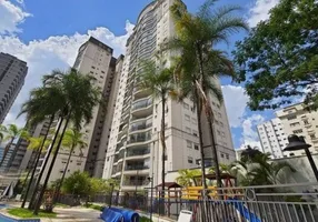 Foto 1 de Apartamento com 4 Quartos para alugar, 156m² em Moema, São Paulo