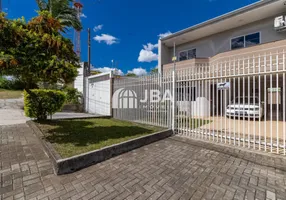 Foto 1 de Sobrado com 3 Quartos à venda, 159m² em Uberaba, Curitiba