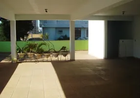 Foto 1 de Sobrado com 5 Quartos para alugar, 425m² em Jardim do Mar, São Bernardo do Campo