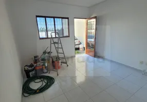 Foto 1 de Casa com 2 Quartos para alugar, 56m² em Jardim Maria Duarte, São Paulo