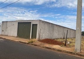 Terreno à venda, 250m² por R$ 250.000 - New Golden Ville - U