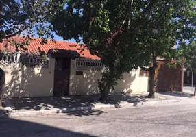 Foto 1 de Casa com 5 Quartos à venda, 200m² em Braga, Cabo Frio