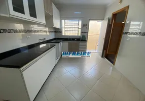 Foto 1 de Casa com 2 Quartos para alugar, 150m² em Ceramica, São Caetano do Sul