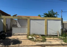 Foto 1 de Casa com 2 Quartos à venda, 52m² em Santa Terezinha 1 Etapa, Cuiabá