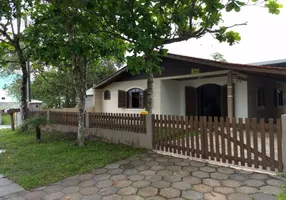 Foto 1 de Casa com 3 Quartos para alugar, 120m² em Balneario Shangrila, Pontal do Paraná