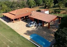 Foto 1 de Fazenda/Sítio com 3 Quartos à venda, 10000m² em São Miguel, Marília