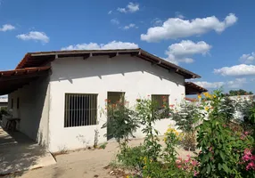 Foto 1 de Fazenda/Sítio com 3 Quartos à venda, 10000m² em Povoado, Puxinanã