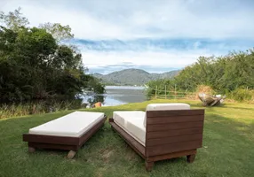 Foto 1 de Casa com 2 Quartos à venda, 74m² em Canto da Lagoa, Florianópolis