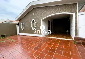 Foto 1 de Casa com 3 Quartos à venda, 190m² em São Benedito, Uberaba