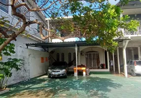 Foto 1 de Casa com 6 Quartos à venda, 450m² em Compensa, Manaus