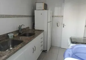 Foto 1 de Apartamento com 2 Quartos à venda, 47m² em Virgem Santa, Macaé