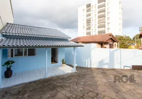 Foto 1 de Casa com 2 Quartos à venda, 129m² em Cavalhada, Porto Alegre