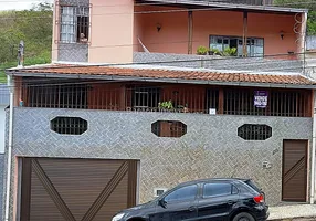 Foto 1 de Casa com 5 Quartos à venda, 261m² em Bosque dos Pinheiros, Juiz de Fora