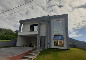 Foto 1 de Casa de Condomínio com 4 Quartos à venda, 257m² em São João do Rio Vermelho, Florianópolis