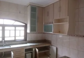 Foto 1 de Sobrado com 3 Quartos à venda, 159m² em Cidade Morumbi, São José dos Campos