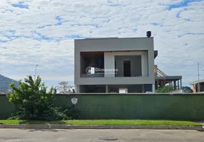 Foto 1 de Casa com 3 Quartos à venda, 215m² em Lagoa da Conceição, Florianópolis