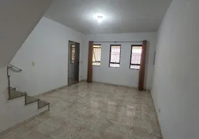 Foto 1 de Sobrado com 3 Quartos à venda, 167m² em Vila Gopouva, Guarulhos