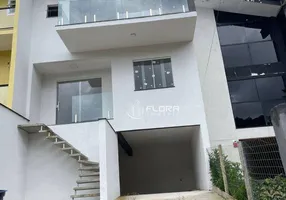 Foto 1 de Casa com 3 Quartos à venda, 150m² em Piratininga, Niterói