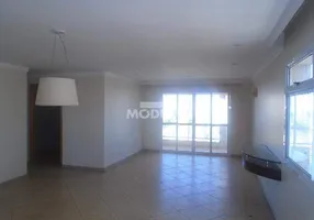 Foto 1 de Apartamento com 3 Quartos à venda, 200m² em Fundinho, Uberlândia