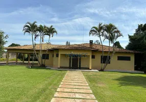 Foto 1 de Fazenda/Sítio com 3 Quartos à venda, 250m² em Recanto dos Pinheiros, Cambé
