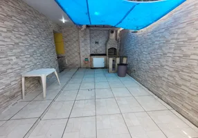 Foto 1 de Casa com 4 Quartos à venda, 220m² em Irajá, Rio de Janeiro