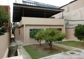 Foto 1 de Casa com 3 Quartos à venda, 200m² em Centro, Nilópolis