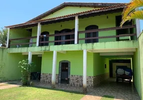 Foto 1 de Sobrado com 8 Quartos para venda ou aluguel, 290m² em Balneário Gaivota, Itanhaém