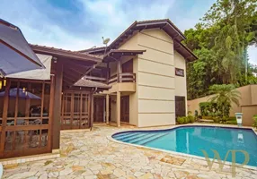 Foto 1 de Casa com 5 Quartos à venda, 407m² em América, Joinville