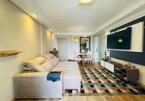 Foto 1 de Apartamento com 2 Quartos à venda, 64m² em Campina do Siqueira, Curitiba