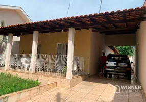 Foto 1 de Casa com 4 Quartos à venda, 180m² em Jardim Albatroz, Londrina