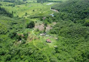 Foto 1 de Fazenda/Sítio com 2 Quartos à venda, 870000m² em Barreira, Guapimirim