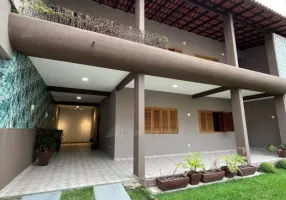 Foto 1 de Casa com 5 Quartos para alugar, 360m² em Itapuã, Vila Velha