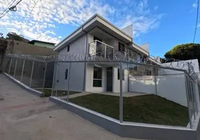 Foto 1 de Casa com 3 Quartos à venda, 206m² em Vila Clóris, Belo Horizonte