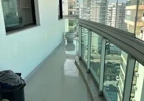 Foto 1 de Apartamento com 3 Quartos para alugar, 85m² em Jacarepaguá, Rio de Janeiro