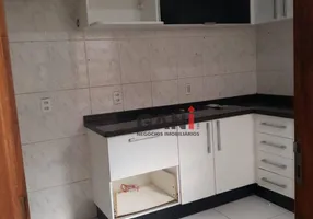 Foto 1 de Sobrado com 3 Quartos para alugar, 110m² em Chácara Mafalda, São Paulo