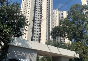 Foto 1 de Apartamento com 3 Quartos para alugar, 68m² em Jardim Monte Alegre, Taboão da Serra