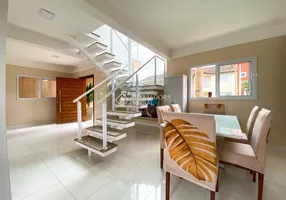 Foto 1 de Casa com 2 Quartos à venda, 109m² em Morada da Praia, Bertioga