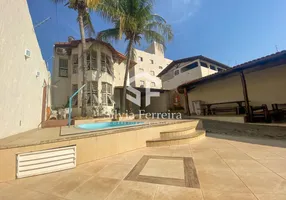 Foto 1 de Sobrado com 3 Quartos à venda, 360m² em Vila Mauricéia, Montes Claros